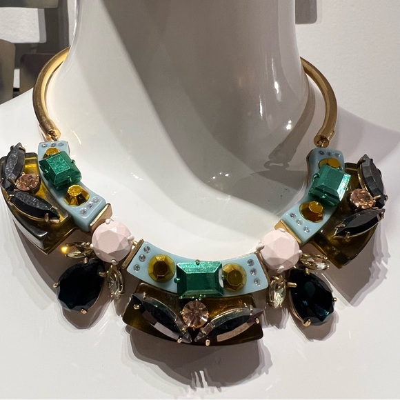 J.Crew Lucite and Crystal Collar Necklace Green Yellow Multi-Color Light Gold Ox - Picture 1 of 15